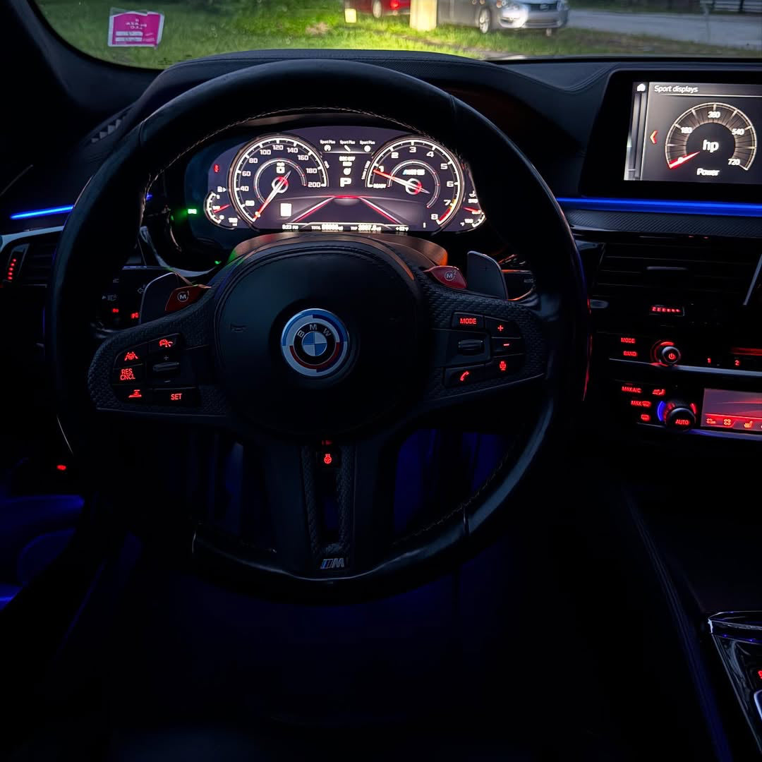2023 BMW M5